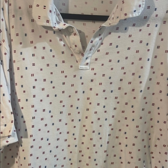 Roundtree & Yorke White Polo with Red Pattern - Picture 3 of 9